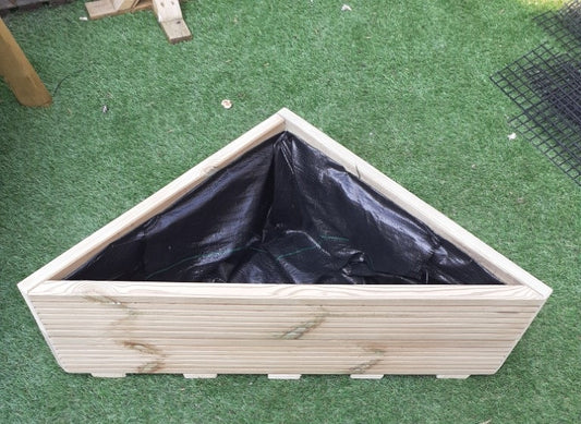 Corner Triangle Decking Planter