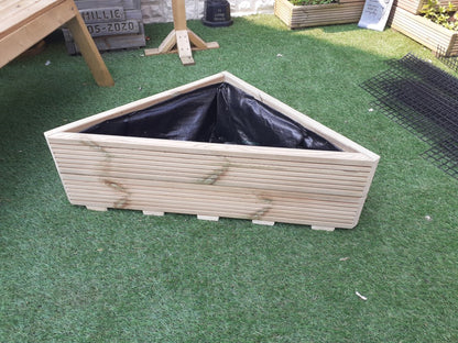 Corner Triangle Decking Planter